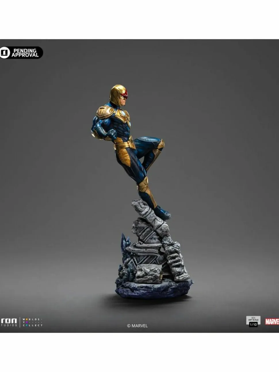 The Infinity Gauntlet - Nova 1/10th Scale Statue