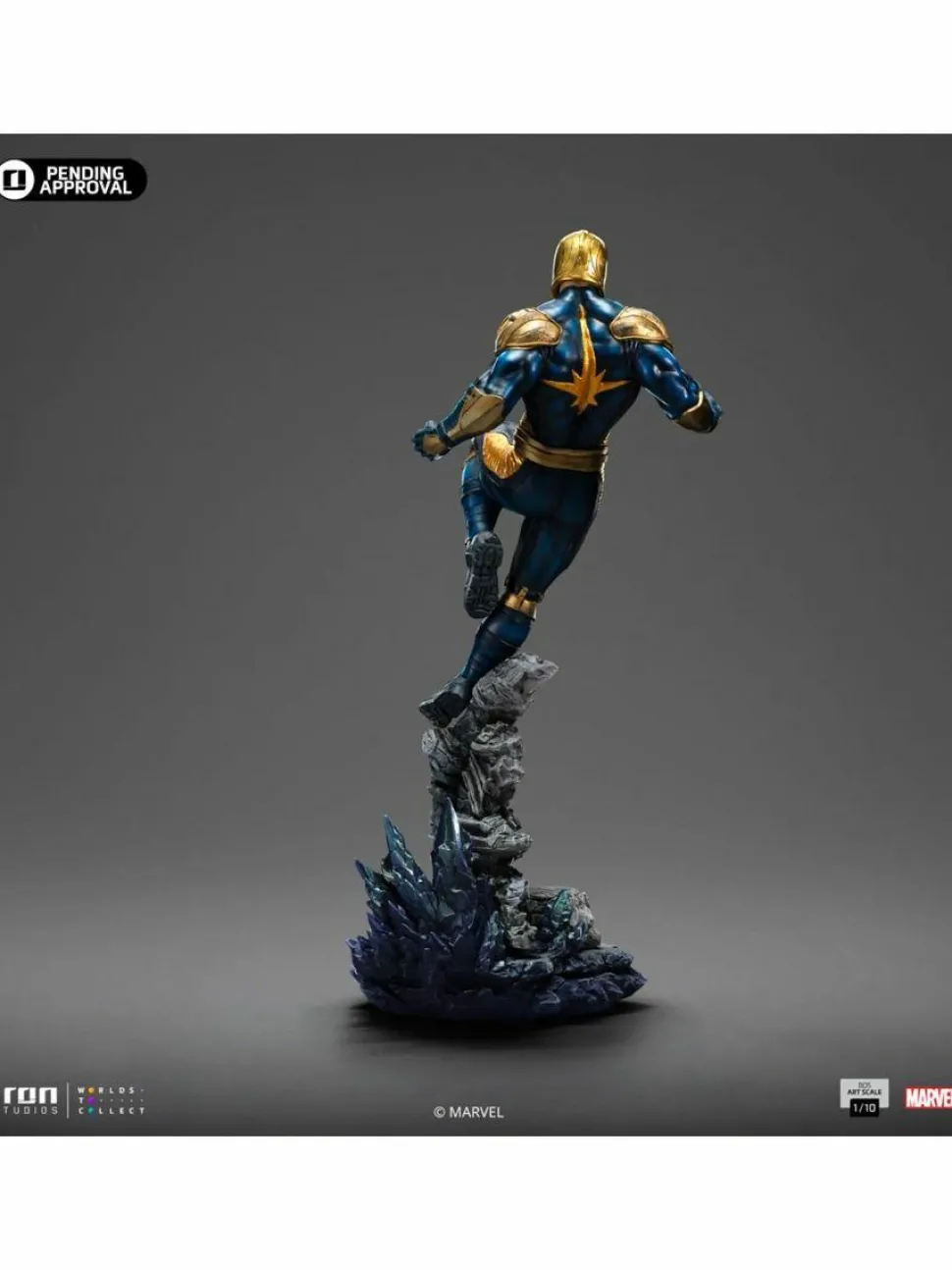 The Infinity Gauntlet - Nova 1/10th Scale Statue