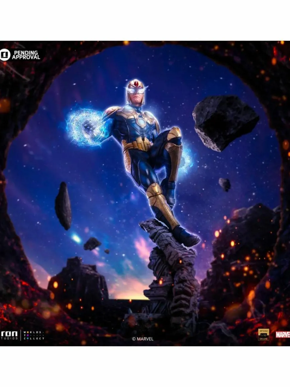 The Infinity Gauntlet - Nova Deluxe 1/10th Scale Statue