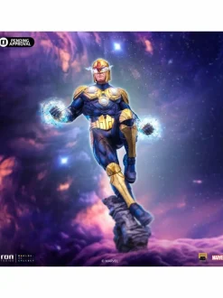 The Infinity Gauntlet - Nova Deluxe 1/10th Scale Statue
