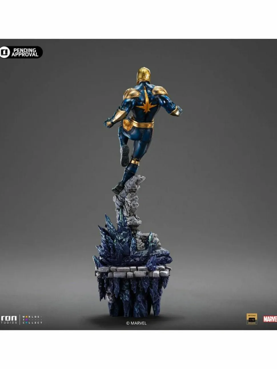The Infinity Gauntlet - Nova Deluxe 1/10th Scale Statue