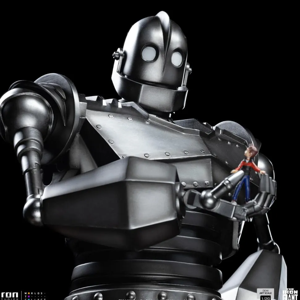 The Iron Giant - Iron Giant & Hogarth Hughes 1/20th Scale Statue