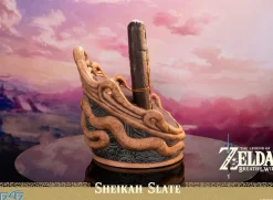 The Legend of Zelda: Breath of the Wild - Sheikah Slate 1:1 Scale Life-Size Statue