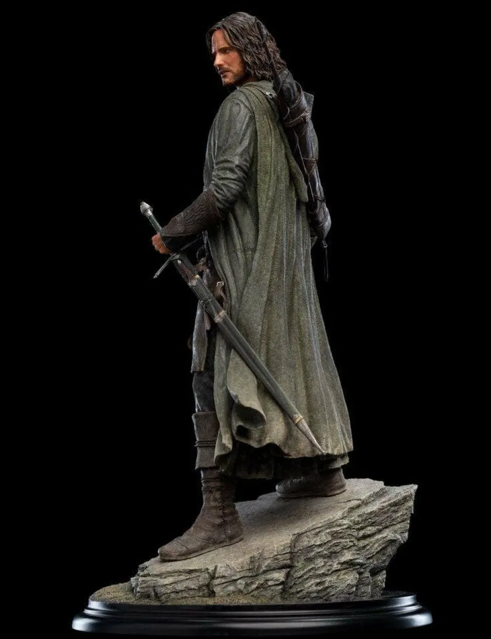 The Lord of the Rings - Aragorn, Hunter of the Plains Classic Series 1/6th Scale Statue