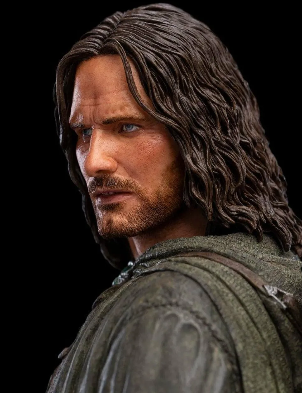 The Lord of the Rings - Aragorn, Hunter of the Plains Classic Series 1/6th Scale Statue