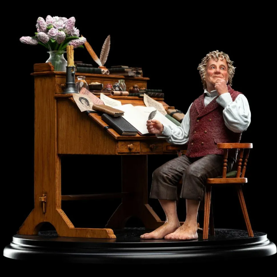 The Lord of the Rings - Bilbo Baggins at his Desk Classic Series 1/6th Scale Statue