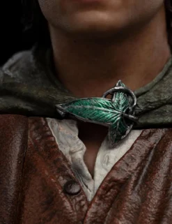The Lord of the Rings - Frodo Baggins, Ringbearer Classic Series 1/6th Scale Statue