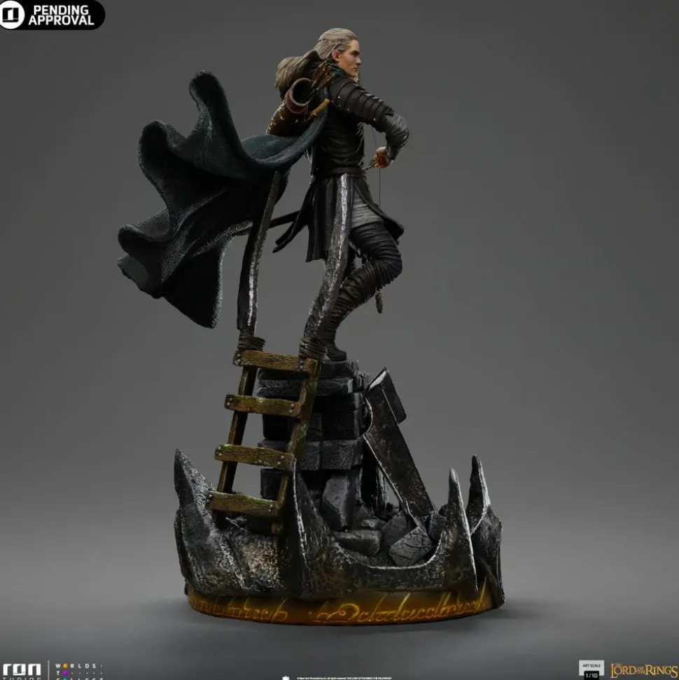 The Lord of the Rings - Legolas Unleashed 1/10th Scale Statue