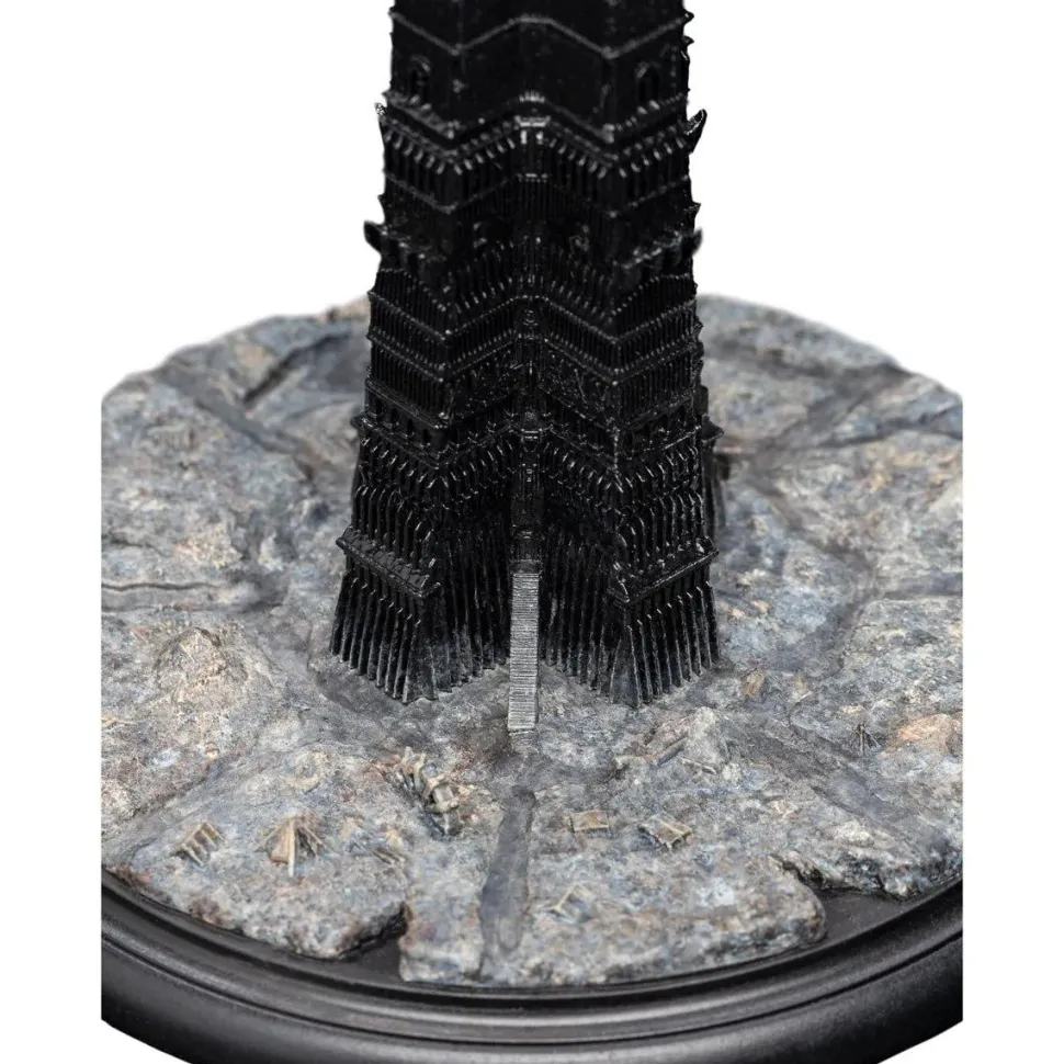 The Lord of the Rings - The Tower of Orthanc Environment 7” Statue