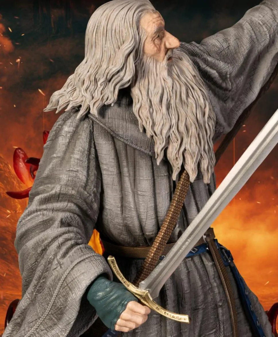 The Lord of the Rings: The Fellowship of the Ring - Gandalf Master Craft 22" Statue