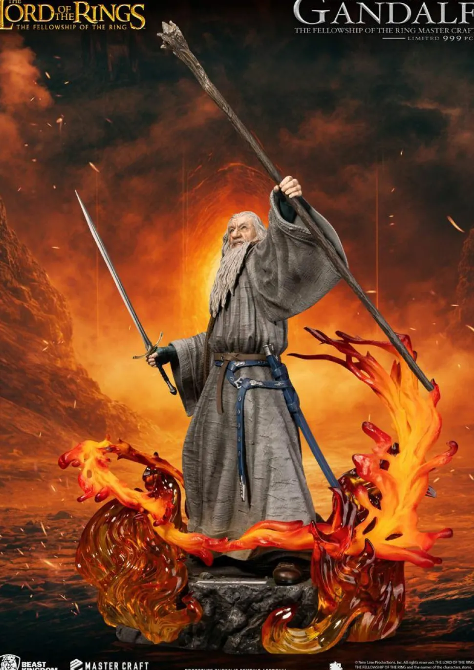 The Lord of the Rings: The Fellowship of the Ring - Gandalf Master Craft 22" Statue