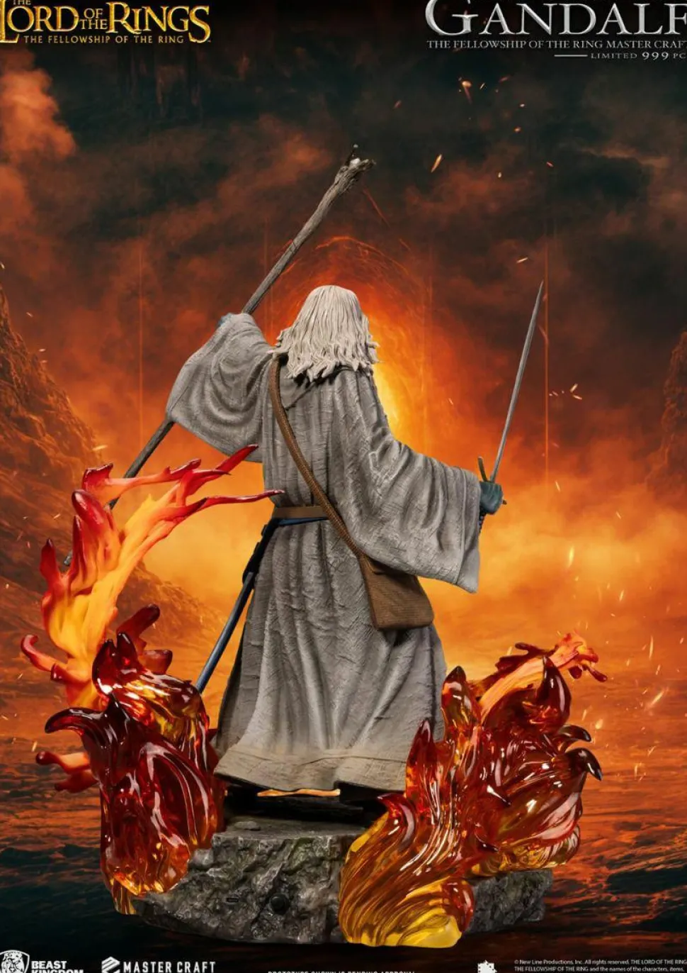 The Lord of the Rings: The Fellowship of the Ring - Gandalf Master Craft 22" Statue