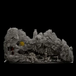 The Lord of the Rings: The Two Towers - Helm’s Deep 20th Anniversary 10” Diorama Statue