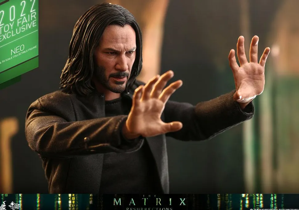 The Matrix Resurrections - Neo 1/6th Scale Hot Toys Action Figure (2022 Toy Fair Exclusive)