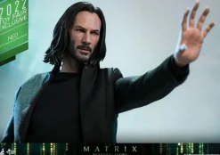 The Matrix Resurrections - Neo 1/6th Scale Hot Toys Action Figure (2022 Toy Fair Exclusive)