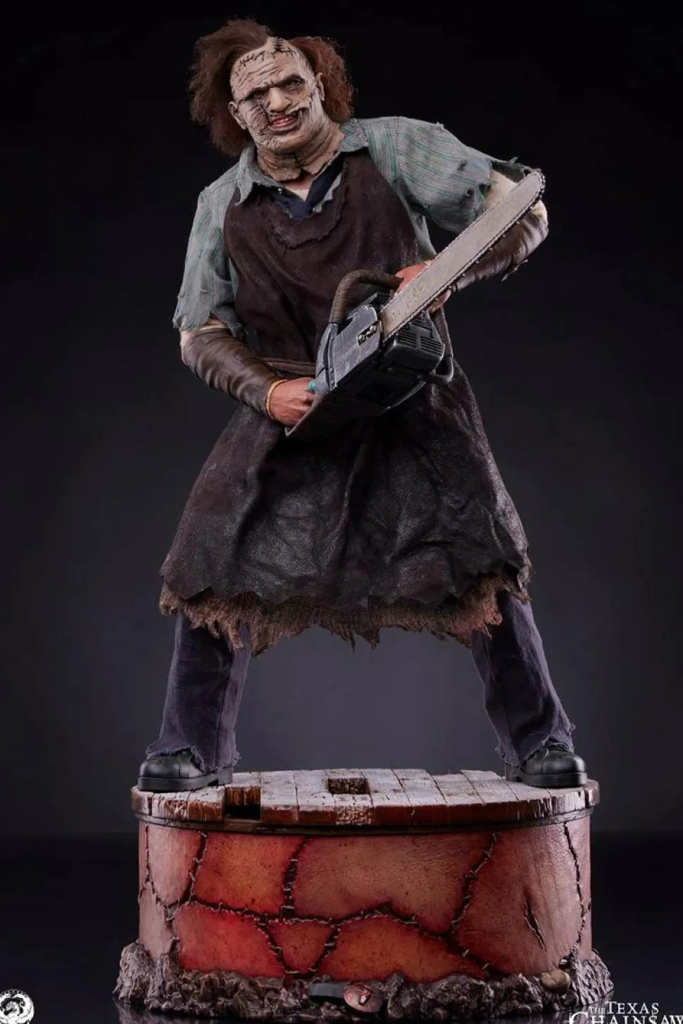 The Texas Chainsaw Massacre (2003) - Leatherface 1/4 Scale Statue
