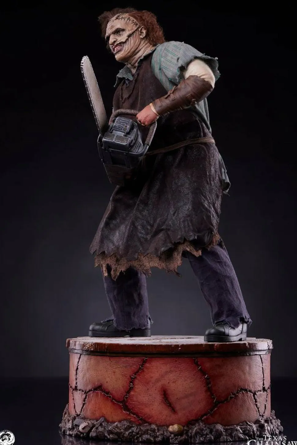 The Texas Chainsaw Massacre (2003) - Leatherface 1/4 Scale Statue