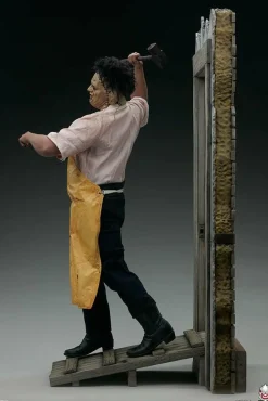 The Texas Chainsaw Massacre - Leatherface “The Butcher” 1/3 Scale Statue