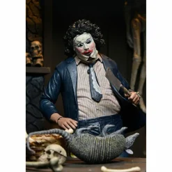The Texas Chainsaw Massacre (1974) - Pretty Woman Leatherface 50th Anniversary Ultimate 7" Scale Action Figure