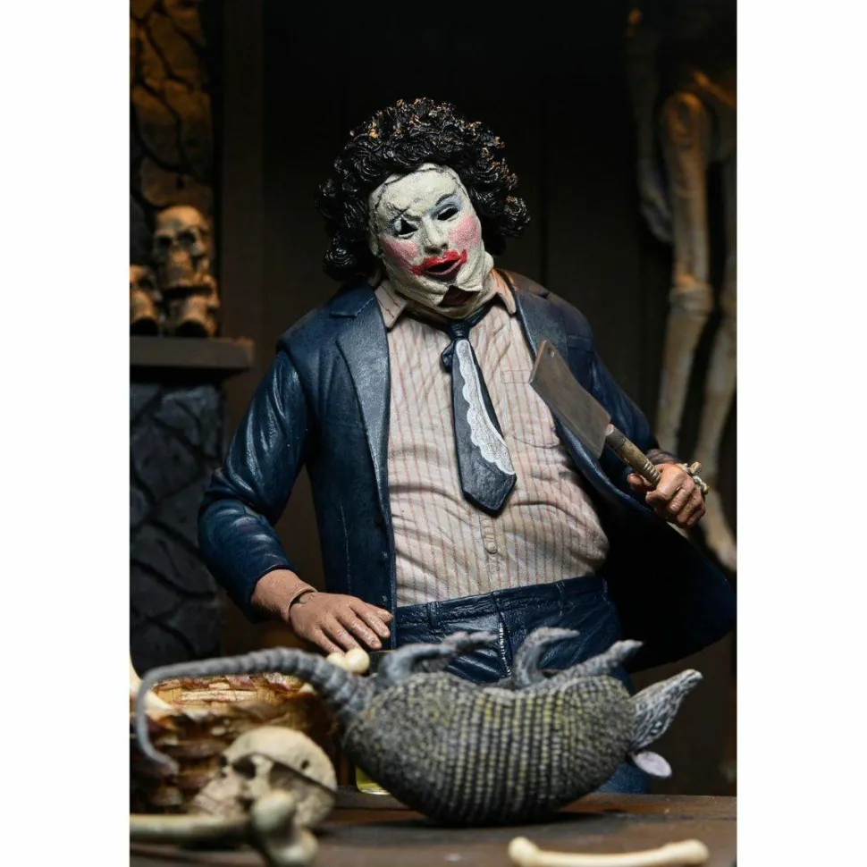 The Texas Chainsaw Massacre (1974) - Pretty Woman Leatherface 50th Anniversary Ultimate 7" Scale Action Figure