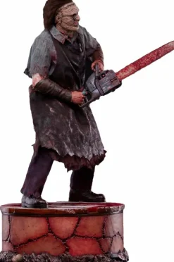 The Texas Chainsaw Massacre (2003) - Leatherface Deluxe 1/4 Scale Statue