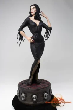 The Vampira Show (1954) - Vampira Queen of the Ghouls 1/6th Scale Statue