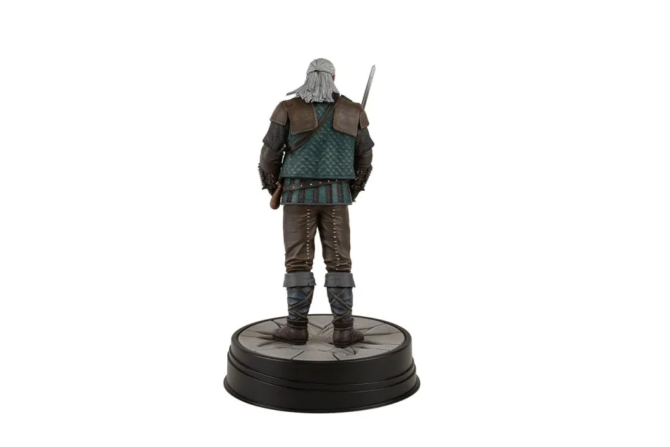 The WItcher 3: Wild Hunt - Vesemir 8” PVC Statue