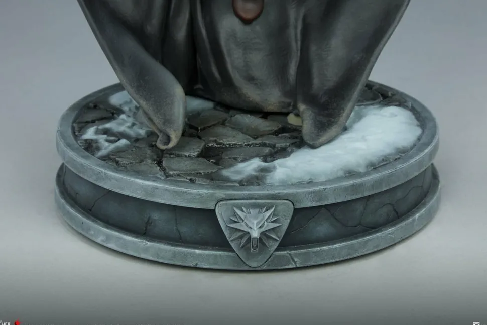 The Witcher 3: Wild Hunt - Yennefer 19” Statue