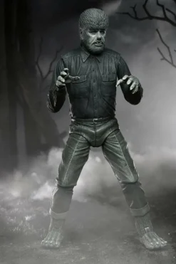 The Wolf Man (1941) - Wolf Man (Black & White) Ultimate 7