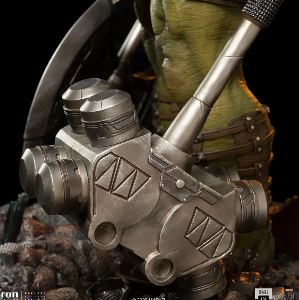 Thor 3: Ragnarok - Gladiator Hulk Infinity Saga Legacy Replica 1/4 Scale Statue