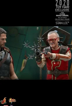 Thor 3: Ragnarok - Stan Lee Cameo 1/6th Scale Hot Toys Action Figure (2020 Toy Fair Exclusive)
