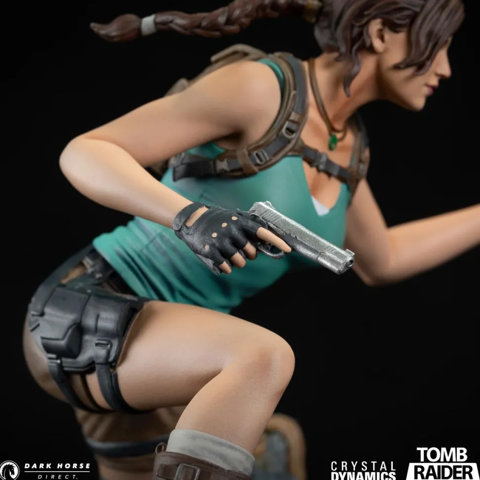 Tomb Raider - Lara Croft 9" PVC Statue