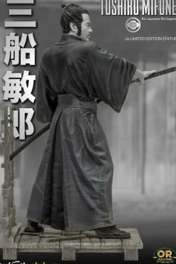 Toshiro Mifune - Toshiro Mifune 1/6th Scale Statue