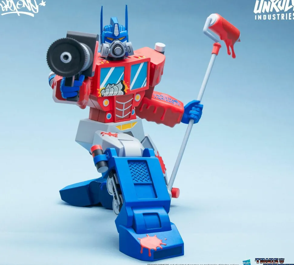 Transformers - Optimus Prime 9” Vinyl Figure by Sket One