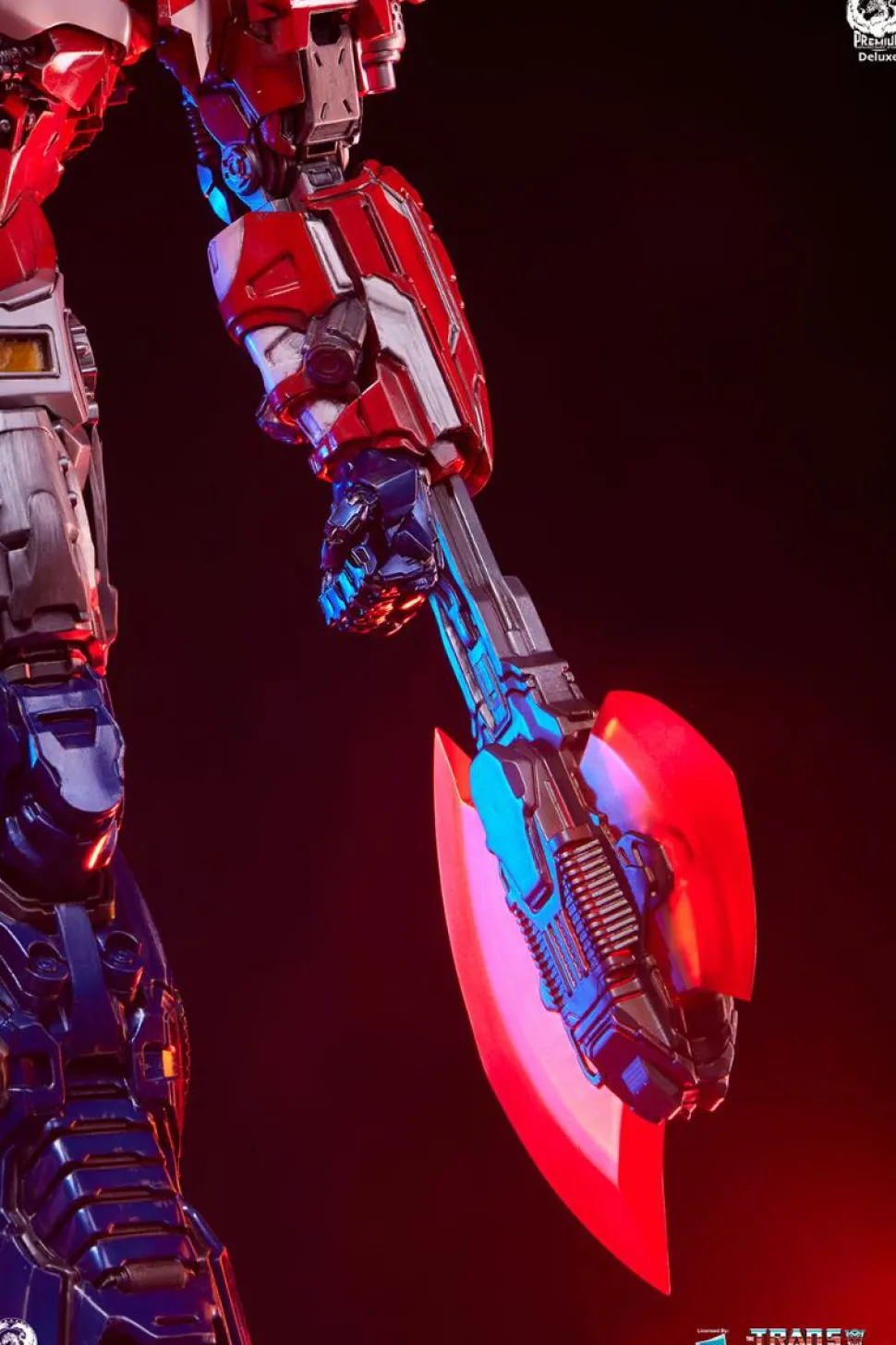 Transformers - Optimus Prime Deluxe 28" Museum Scale Statue