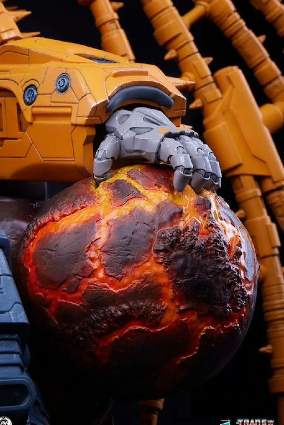 Transformers - Unicron Museum Scale 24" Statue