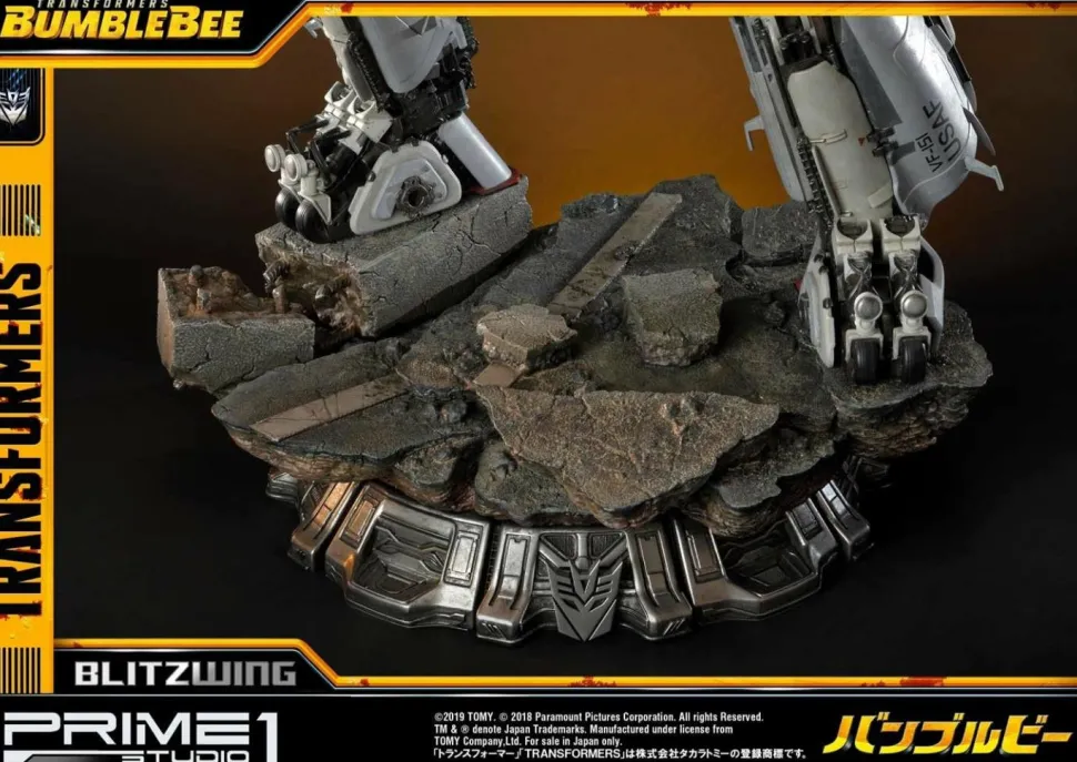 Transformers: Bumblebee (2018) - Blitzwing 31” Statue (Int Sales Only)