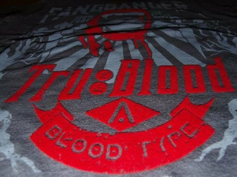 True Blood - Fangbanger Charcoal Female T-Shirt w/ Red Flocking