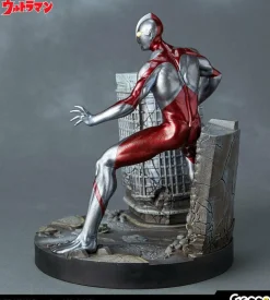 Ultraman (1966) - Ultraman Pre-Painted 11” Model Kit Statue
