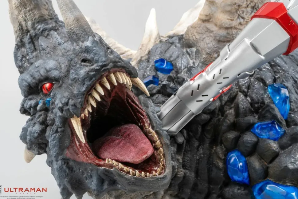 Ultraman - Ultraman vs Black King 1/4 Scale Statue (Int Sales Only)