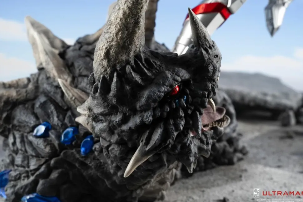 Ultraman - Ultraman vs Black King 1/4 Scale Statue (Int Sales Only)