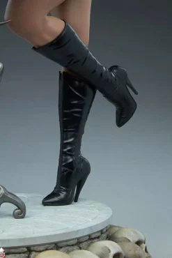 Vampirella - Vampirella 1/3 Scale Statue