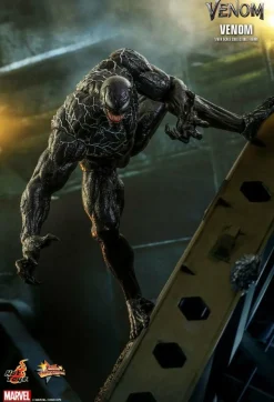 Venom - Venom 1/6th Scale Hot Toys Action Figure