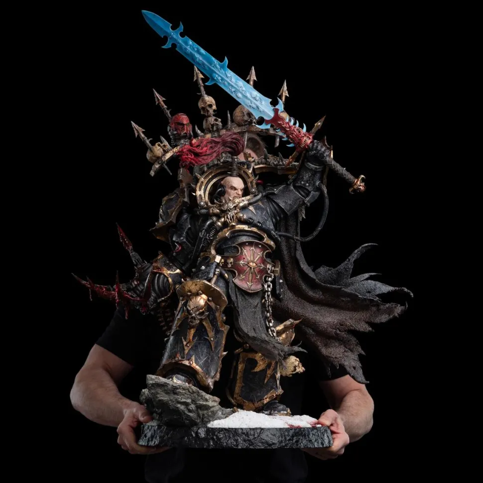 Warhammer 40,000 - Abaddon the Despoiler 1/6th Scale Statue