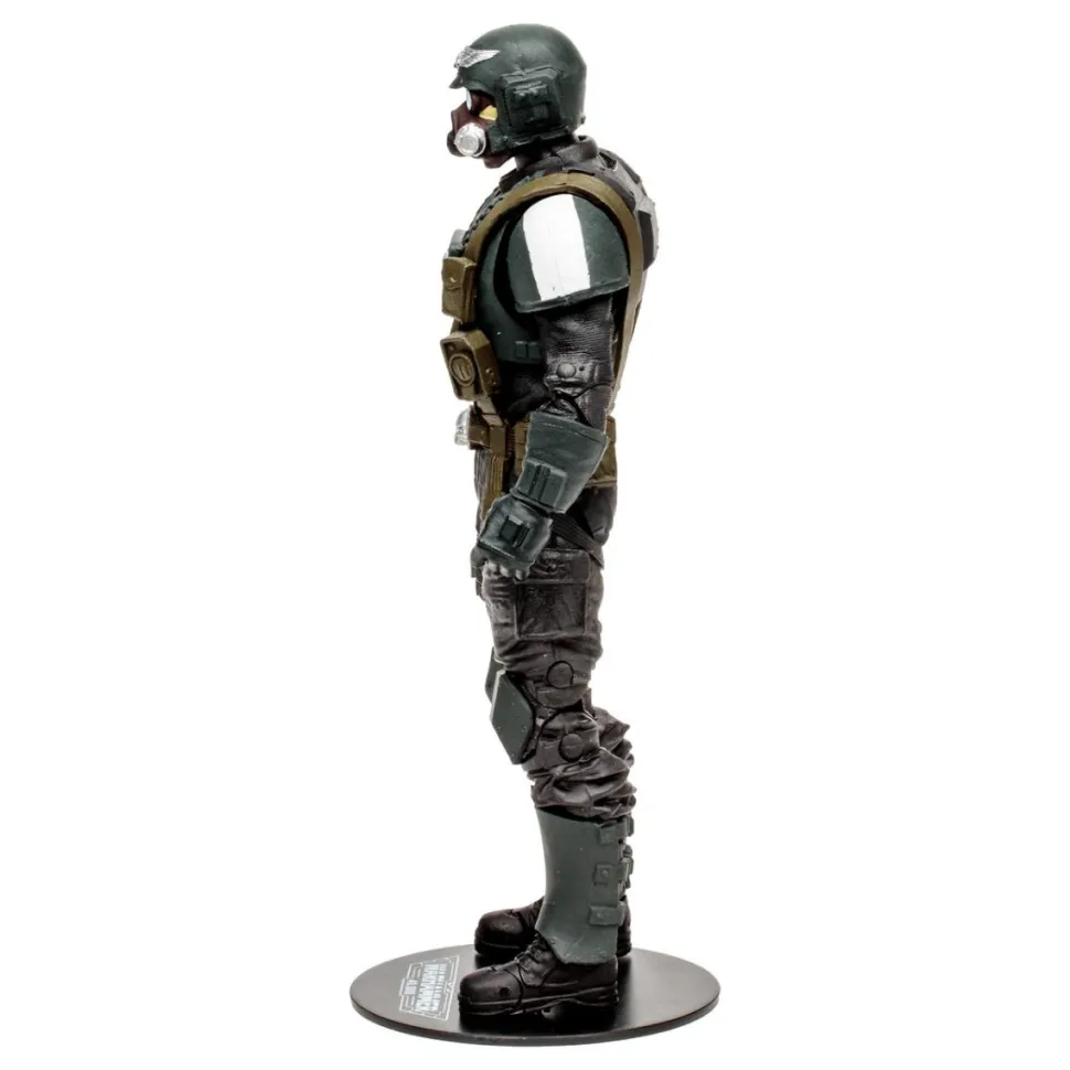 Warhammer 40,000: Darktide - Veteran Guardsman 7” Scale Action Figure
