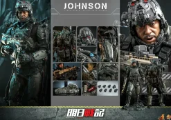 Warriors of Future (2022) - Commander Johnson 1/6th Scale Hot Toys Action Figure