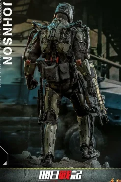 Warriors of Future (2022) - Commander Johnson 1/6th Scale Hot Toys Action Figure
