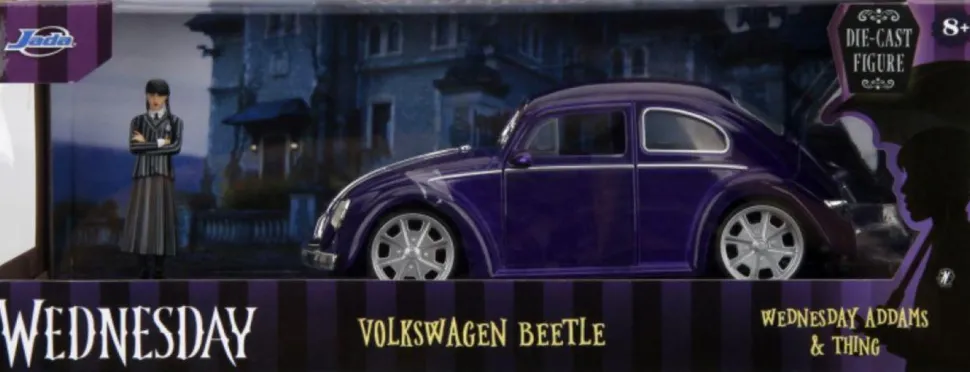 Wednesday (2022) - Wednesday Addams & Thing with Volkswagon Beetle Hollywood Rides 1/24th Scale Die-Cast Vehicle Replica