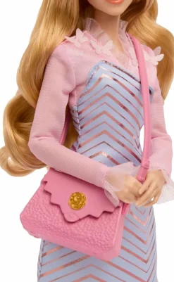 Wicked (2024) - Glinda at Shiz University 12