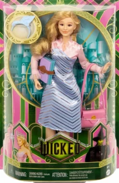 Wicked (2024) - Glinda at Shiz University 12